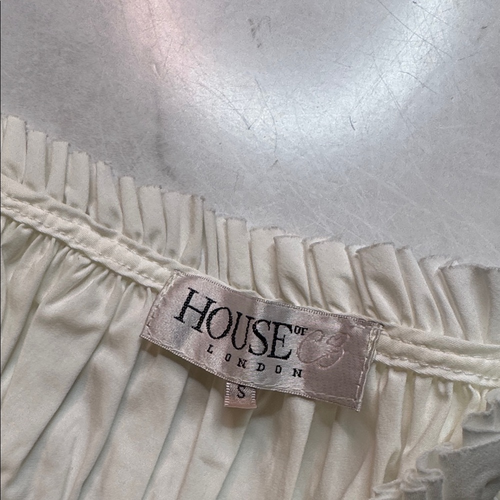 House of CB 'Evelyn' White Shirred Ruffle Mini Dress - Picture 9 of 10